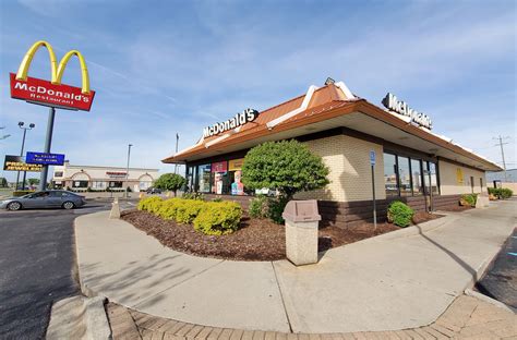 Mcdonald's roseville. Things To Know About Mcdonald's roseville. 